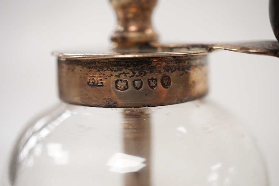 A Victorian silver mounted glass pepper mill, by Frederic Purnell, London, 1881, height 86mm.